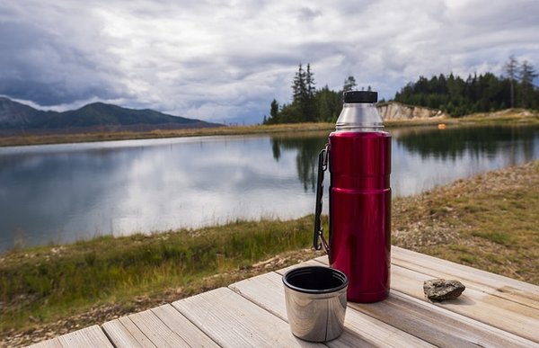 Découvrez les meilleurs thermos pour vos boissons et repas