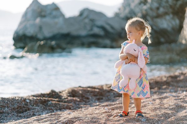 Peluche enfant : compagnons doux pour des aventures imaginaires